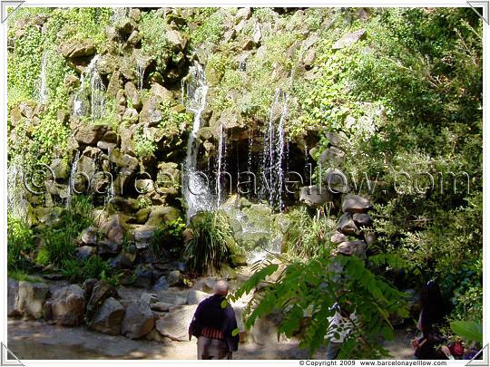 Labyrinth Park Horta Barcelona