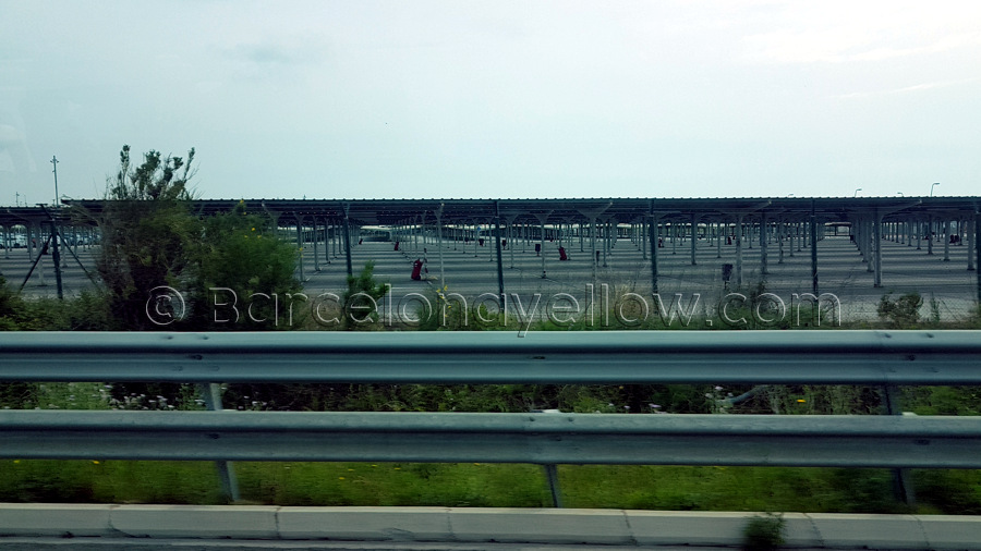 barcelona_coronavirus_2020_empty_taxi_parking_airport