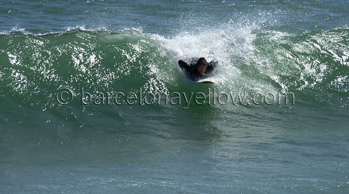 720x400_barcelona_beaches_surfer