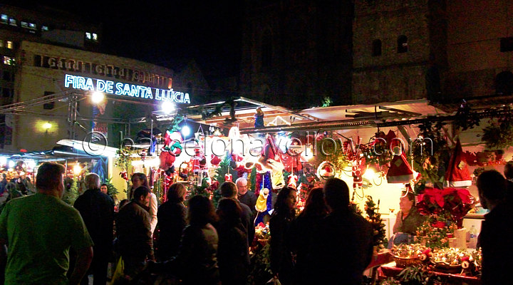 christmas_market_barcelona_fira_santa_llucia