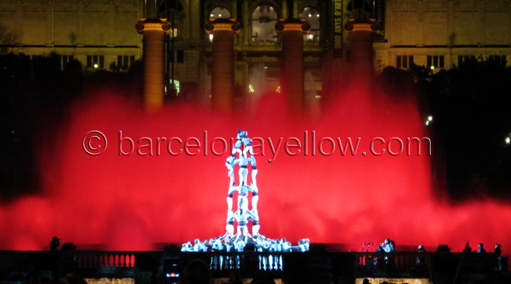 human_tower_barcelona_new_year_celebrations