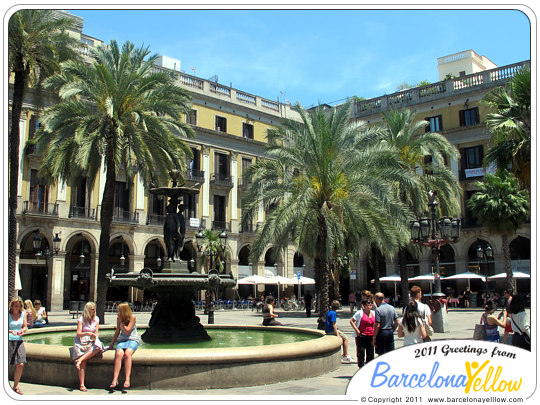 Plaça Reial just off La Rambla