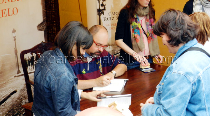 book_signing_sant_jordi