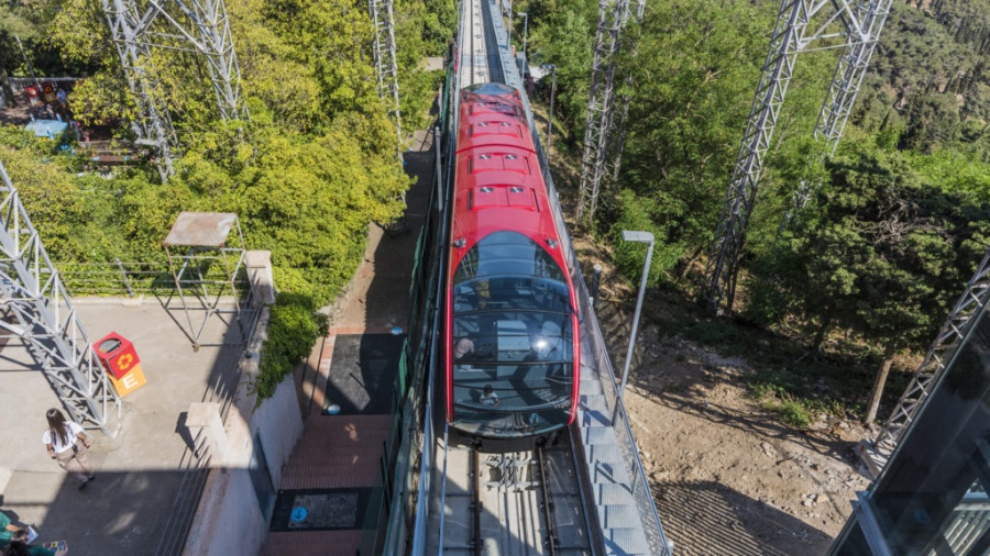 tibidabo-funicular_train-barcelona